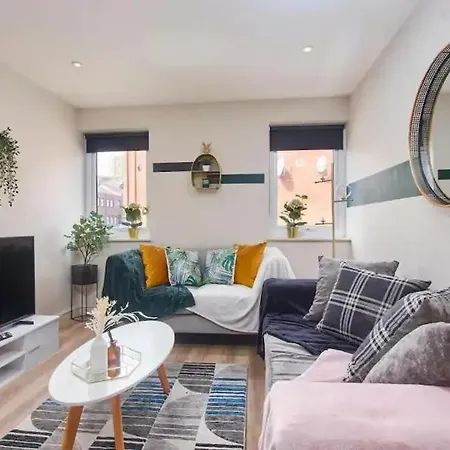 Contemporary - Sleeps 4 Leeds (West Yorkshire)